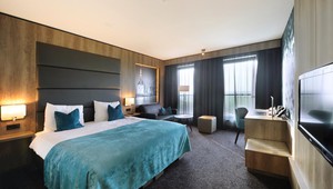 100 Comfort hotel rooms